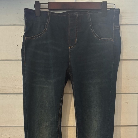 Free People Dark Blue Flare Jeans Pull on denim 27 waist - Picture 15 of 15